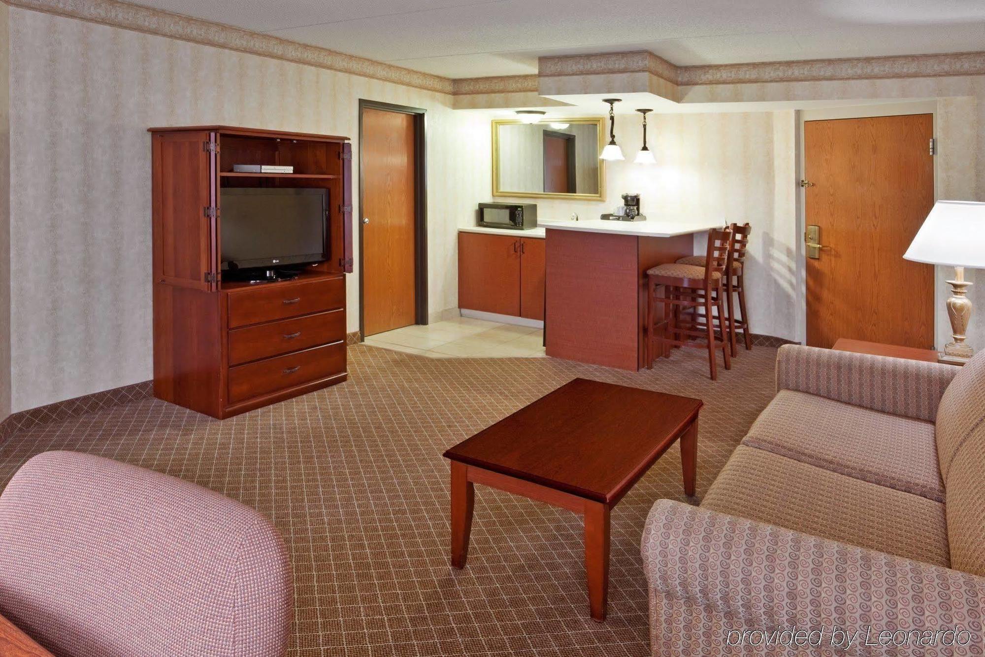Best Western Okemos/East Lansing Hotel&Suites Zimmer foto